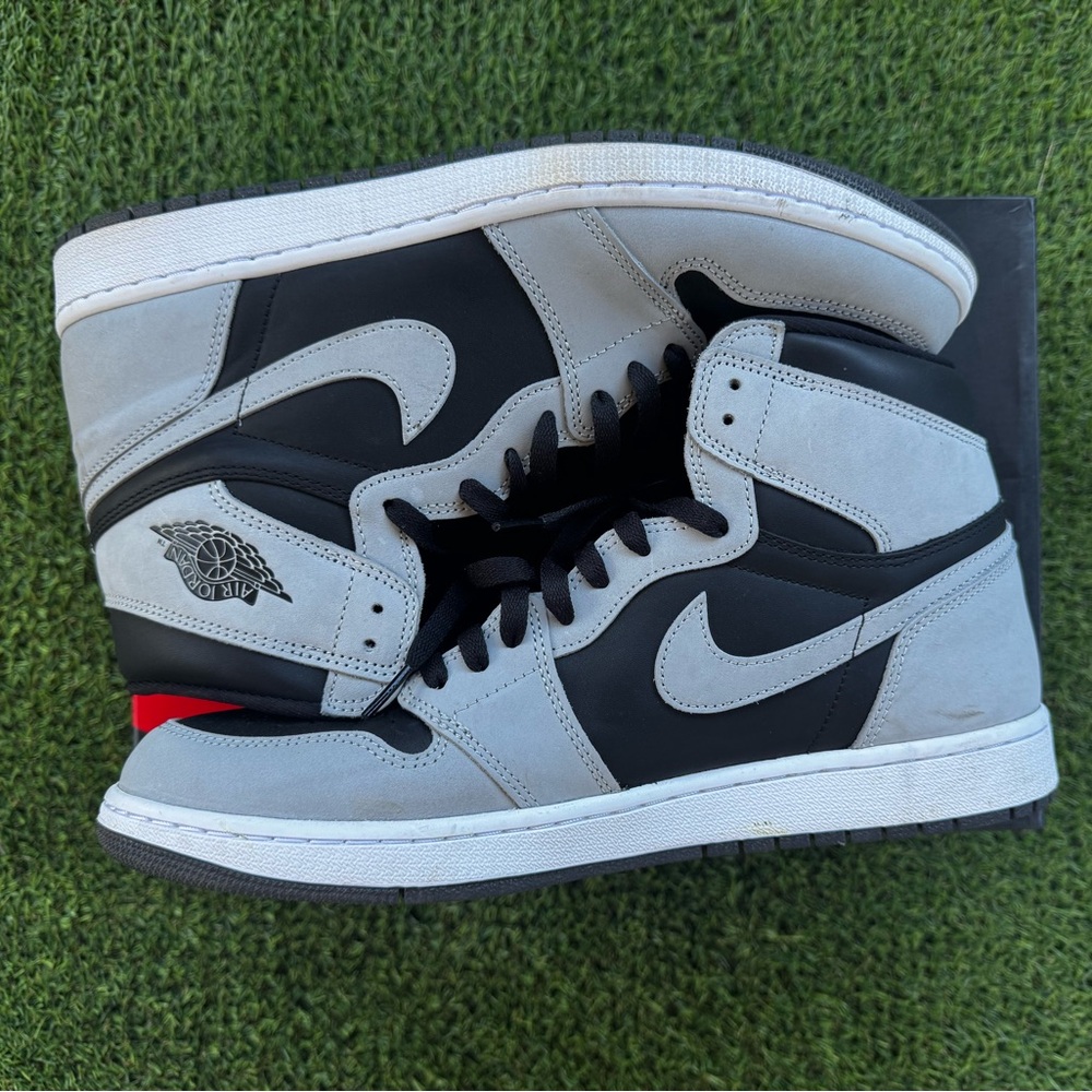 📦SOLD📦 Air Jordan 1 Retro High OG Shadow 2.0